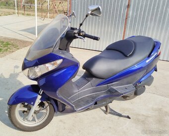 Suzuki Burgman 200 - 5