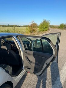 Predám Vw golf 5 1.9 TDI - 5