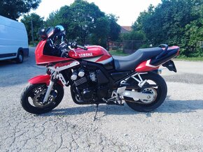 Yamaha FZS 600 Fazer - 5