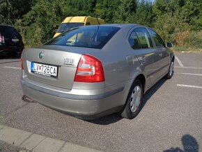 Škoda Octavia 1.6i Ambiente - 5