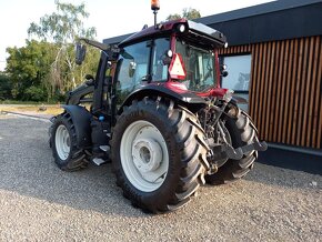 VALTRA G115 A s čelným nakladačom - 5