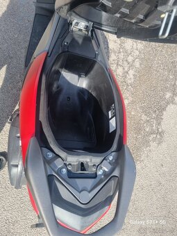 YAMAHA NMAX125 - 5