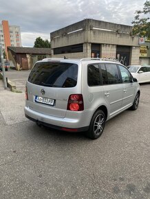 touran 7 miest 1.9TDI - 5