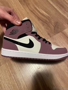 Air Jordan 1 mid - 5