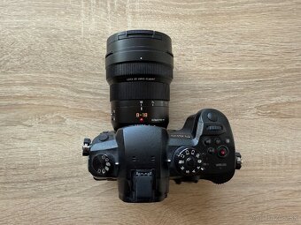 Panasonic Lumix GH5 s 2 objektívmi 2 baterkami a mikrofónom - 5