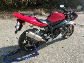 YAMAHA R1 2002 - 5