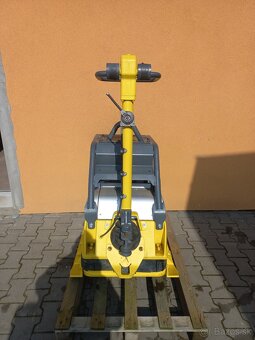 Použitá vibrační deska Wacker neuson Dpu 6555. - 5