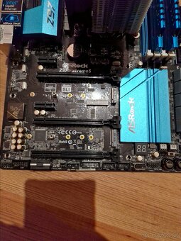 ASRock Z97 Extreme 6 + CPU I7-4790 3,6ghz a 16GB RAM - 5