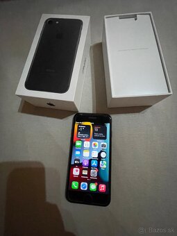 Apple iPhone 7 32GB Black - 5