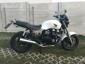 Honda CB750 - 5