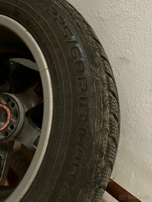 NOKIAN 225/60 R18 - 5