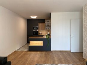 Predáme nový 2 izbový apartmán na Jégeho aleji V. - 5