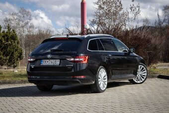 Škoda Superb Combi 2.0 TDI 190k 4x4 Style DSG EU6 Black - 5