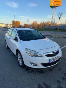 Opel Astra J 2011 - 5