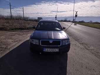 Škoda superb 2.5 diesel 114kw - 5