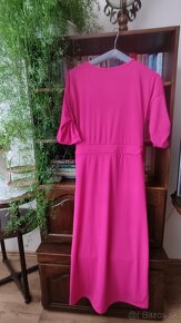 TRENDY VRÚBKOVANÉ PINK ŠATY,veľ. L/40 PC:34,90€ - 5