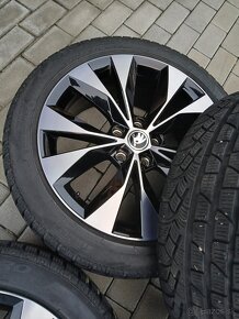 Škoda Superb 3 zimní kola Cassiopeia Pirelli 235-45 18 - 5