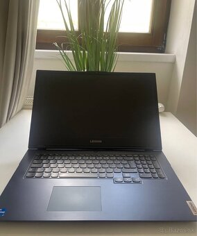 Lenovo Legion 5 17” RTX 3060 6GB / Intel i7 11800H - 5