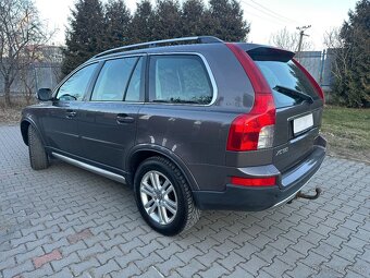 Volvo XC90 2,4 D5 AWD manuál - 5