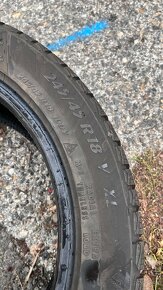 ❄️Zimné pneu 245/45 r18 - 5