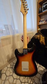 Elektricka gitara - 5