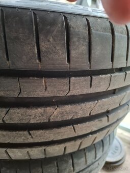 225/35r19 - 5