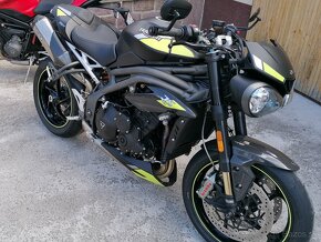 TRIUMPH Speed Triple RS 4/2021 znížená cena - 5