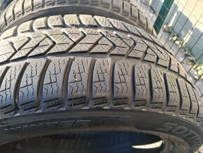 Predám zimné pneumatiky Pirelli 215/55R17 98V - 5