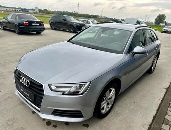 Audi A4 Avant 30 2.0 TDI S tronic - 5