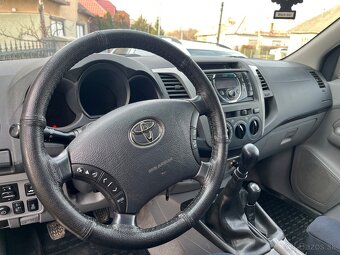 Toyota Hilux d4d 2.5TD - 5