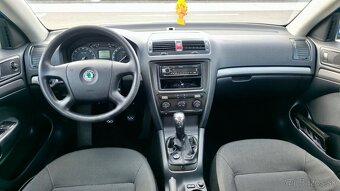 Škoda Octavia Combi 2,0 TDi - Digitální klimatizace,serviska - 5