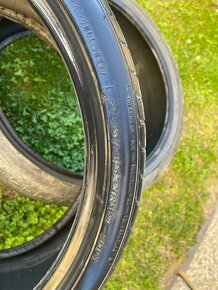 Predam 2kusy pneu 235/35 r19 Nexen - 5