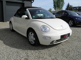 Volkswagen Beetle Cabrio - 5