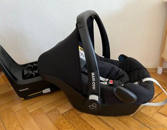 MaxiCosi Rock - vajíčko + isofix báza - 5