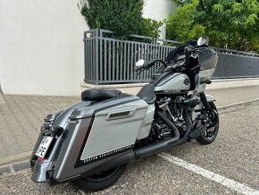 Harley Davidson Road Glide - 5