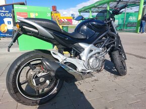 Suzuki SFV650 Gladius - 5