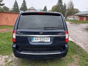 Lancia Voyager 2.8crdi Platinum r.v.2013,120kw 7 miestna - 5