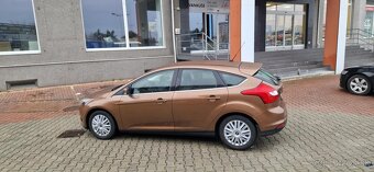 Predam Ford Focus Ecoboost Benzín 92 Kw M6 .rok 2013 - 5