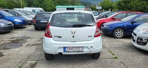 Dacia Sandero 1.4i 55 kW rok 2009 - 5