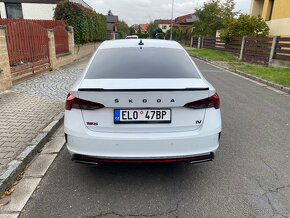 Škoda Octavia RS IV 180Kw Hybrid Sedan Matrix 2022 Rok - 5