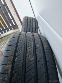 Letné pneu 205/55 R16 - Goodyear EFFICIENTGRIP PERFORMANCE 2 - 5