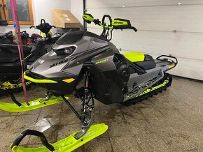 Predám ski doo summit X expert turbo - 5