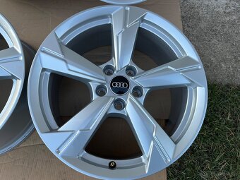 R18 originál Alu disky 5x112 Audi - 5