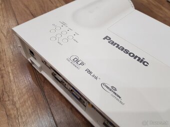 Panasonic PT-TW240E - 5