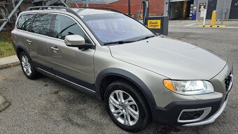 VOLVO XC70 D5 - 5