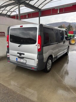 Renault Trafic 2.0 dci 84kw Passenger - 5