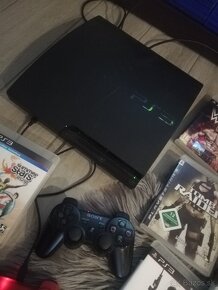 Playstation 3 Slim, kopec hier, 2 ovládače, káble - 5