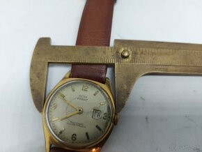 Predám funkčné náramkové hodinky BERG PARAT Swiss made - 5