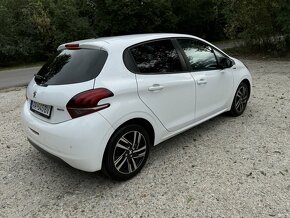 Peugeot 208 1.2 PureTech Allure - 5