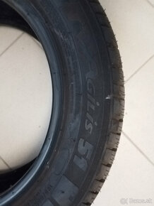 Predám letnú pneumatiku MICHELIN 195/65 R16 C - 5